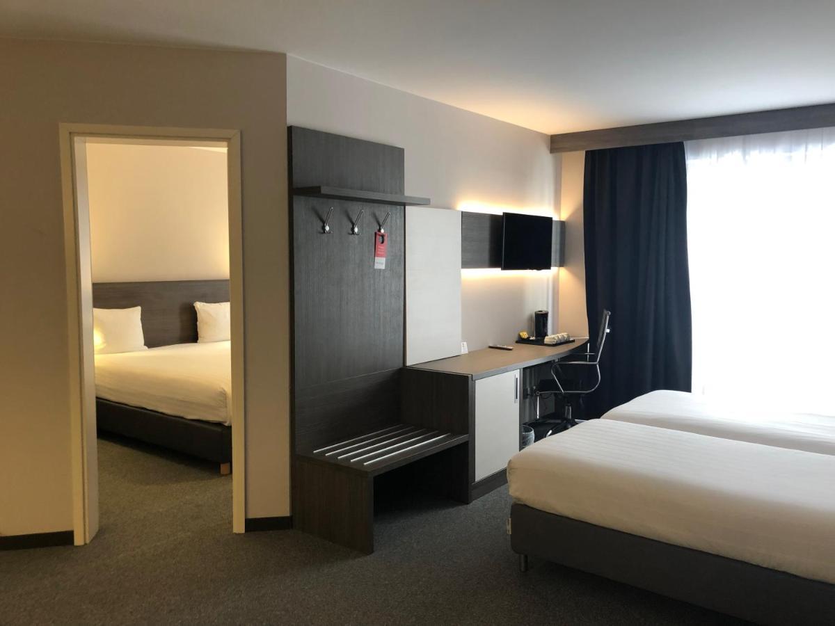 Western Centre Hotel 3*